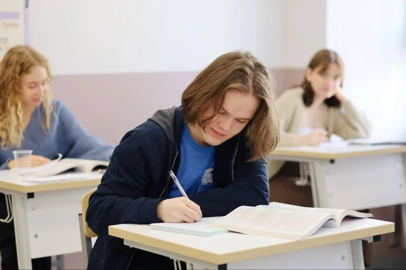 6. Рынок труда и перспективы после прохождения курсов — иллюстрация
