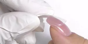 Наращивание ногтей на верхние формы